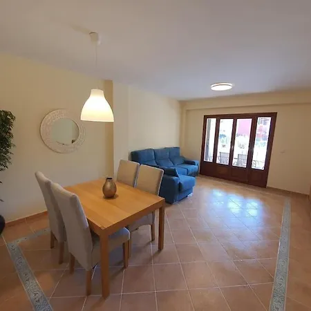 Marina Esuri Apartment *